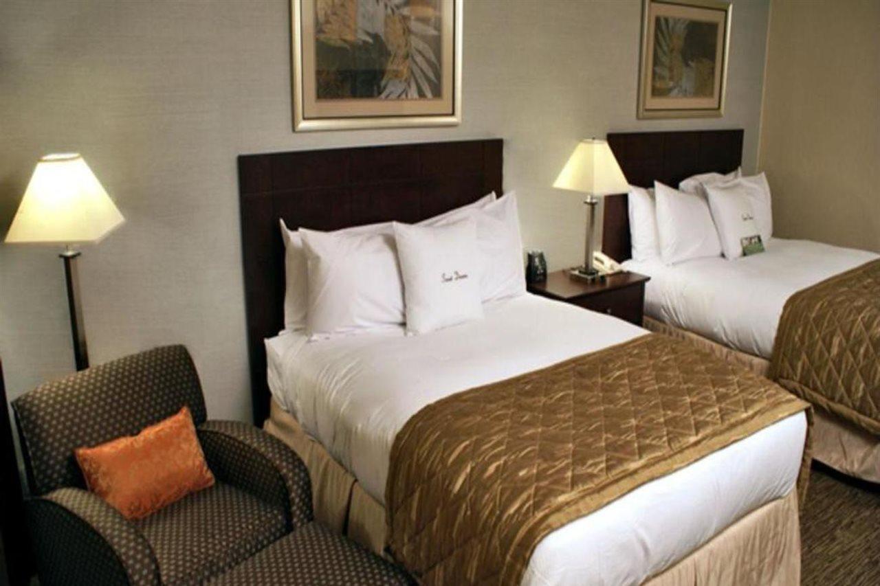 Doubletree By Hilton Rocky Mount Hotell Exteriör bild