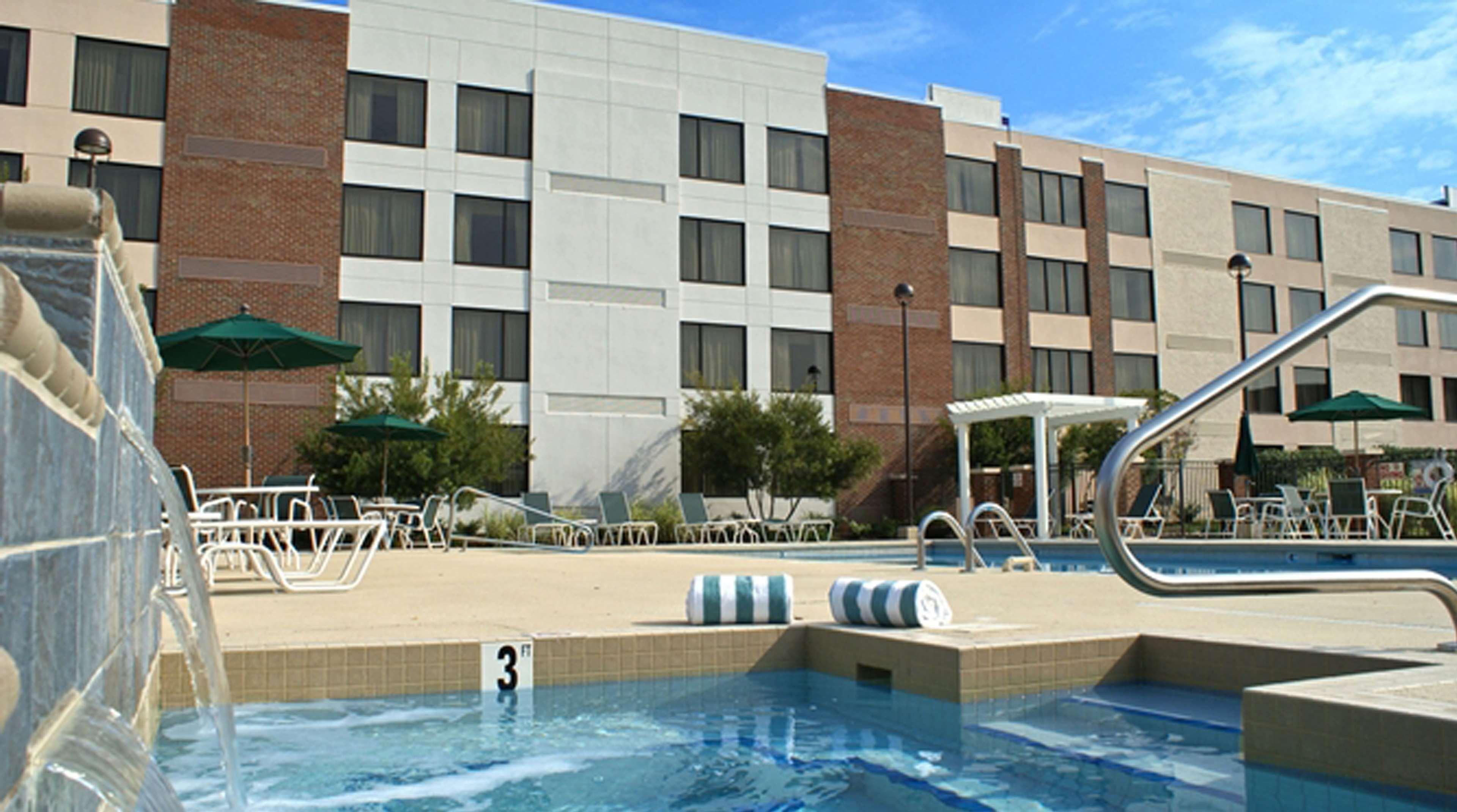 Doubletree By Hilton Rocky Mount Hotell Exteriör bild
