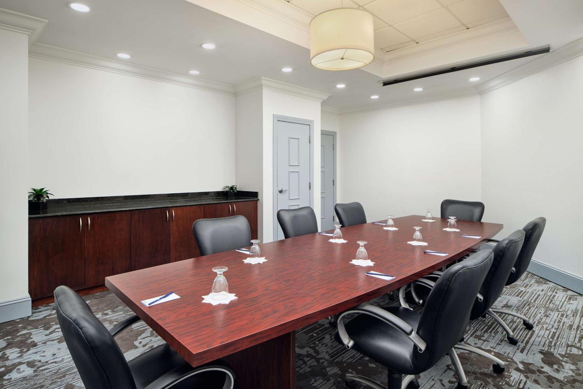 Doubletree By Hilton Rocky Mount Hotell Exteriör bild